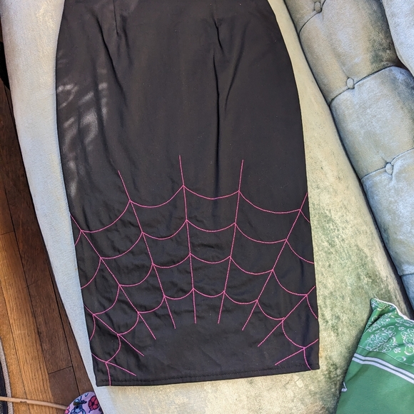 Zombie Kitten spiderweb pencil skirt Xs - Picture 4 of 6